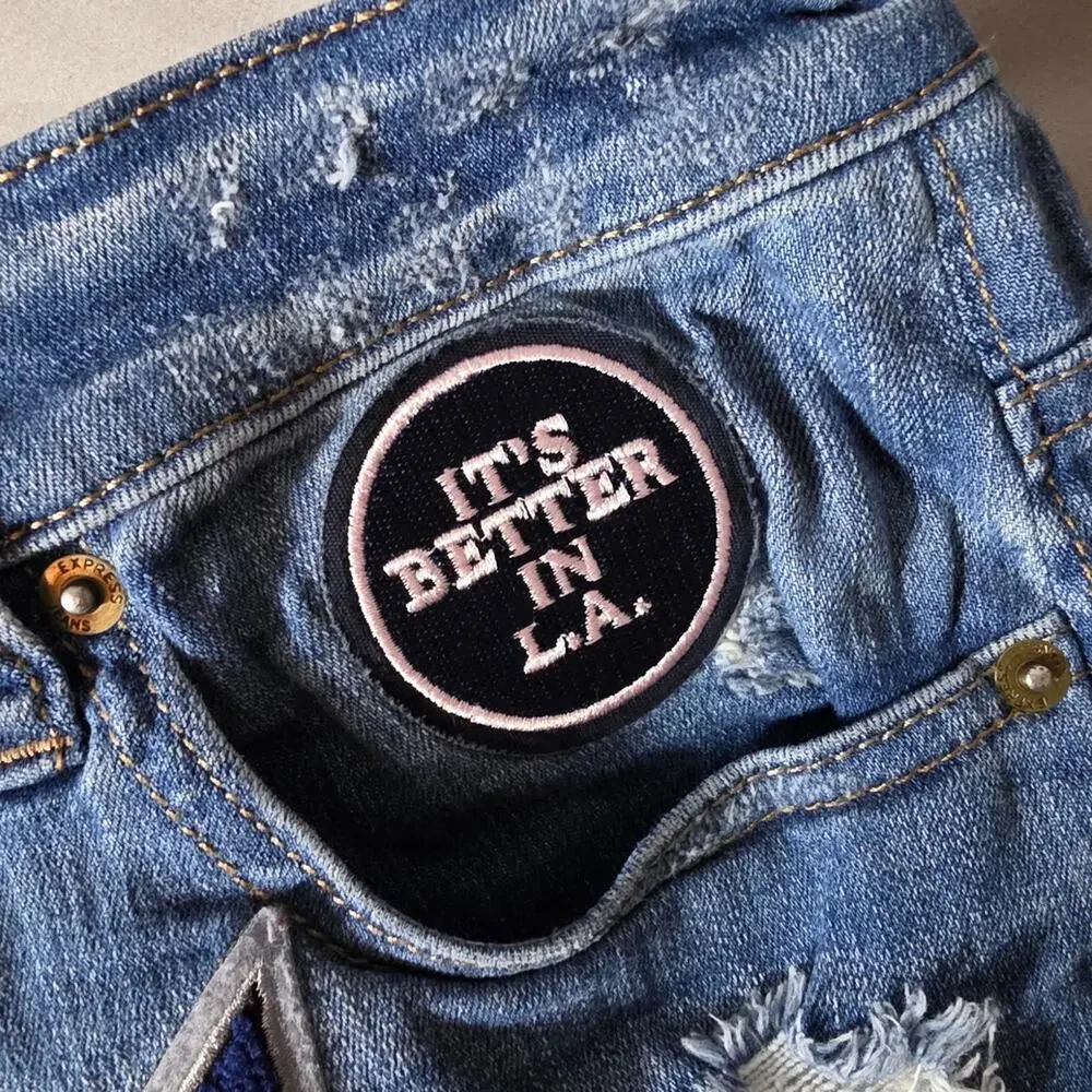 EXPRESS JEANS Women's Distressed Denim Cut-Off Shorts Size 6 - Unique Patches